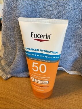 Eucerin Advanced Hydration SPF 50 Lightweight Sunscreen 5 Oz